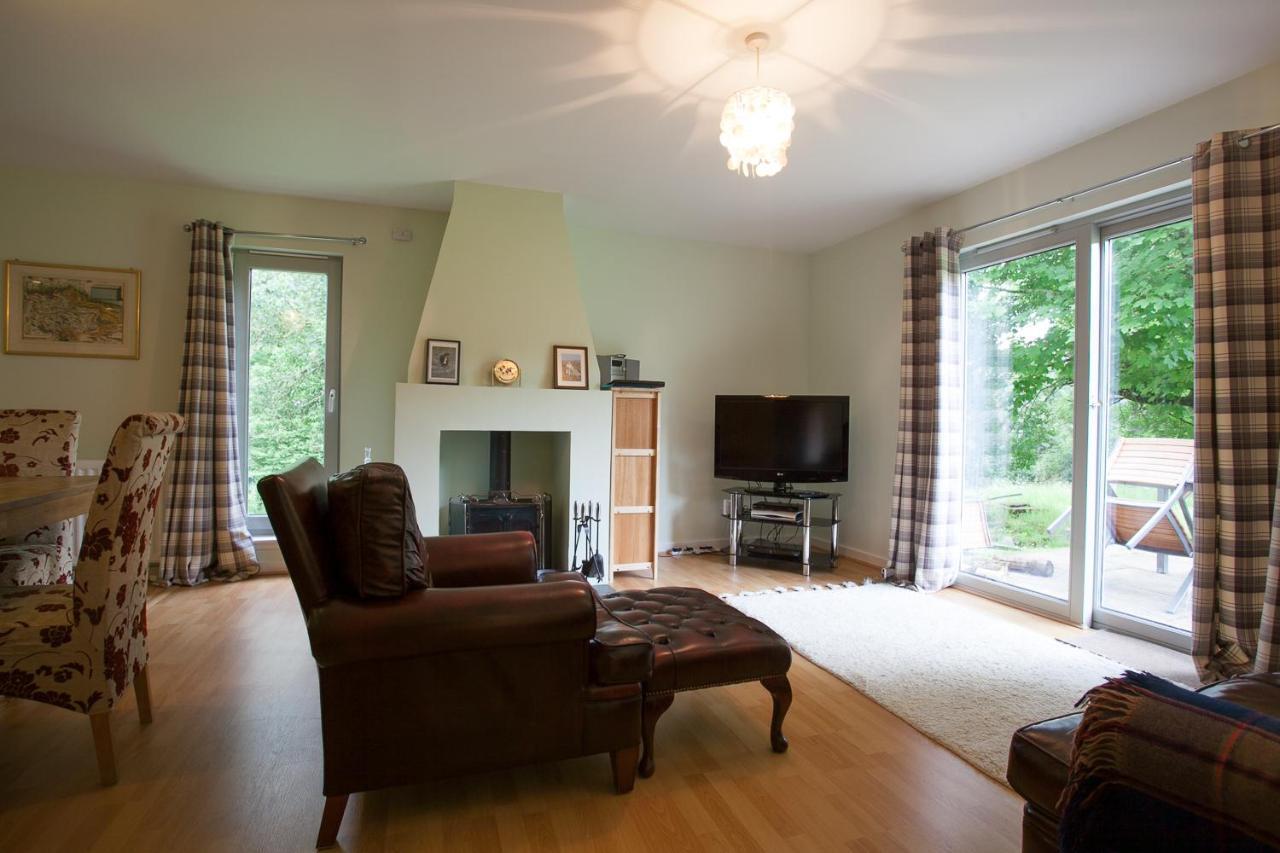 Loch Ness Abbey Cottages Форт-Огастус Екстер'єр фото