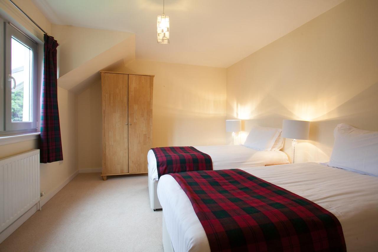 Loch Ness Abbey Cottages Форт-Огастус Екстер'єр фото