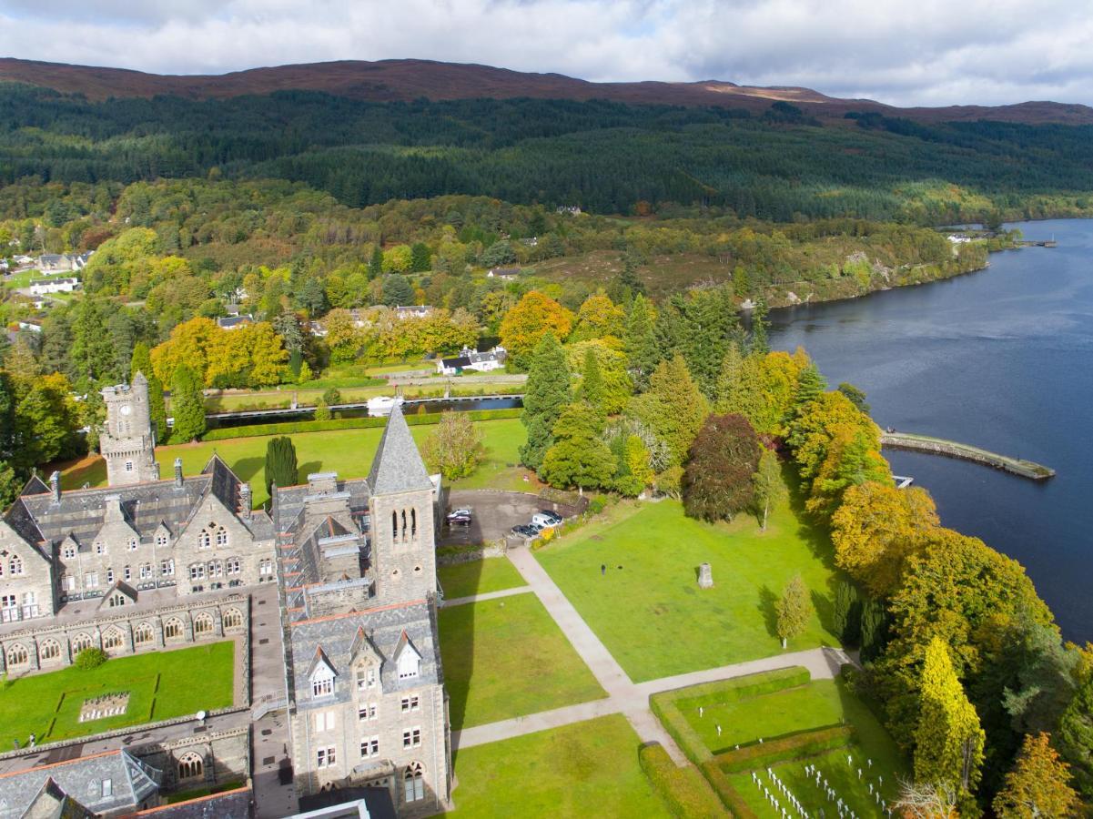 Loch Ness Abbey Cottages Форт-Огастус Екстер'єр фото